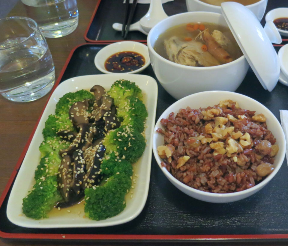 25 Diabetes Friendly Local Foods to Eat in Singapore